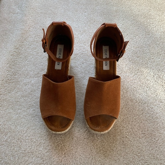 Steve Madden Jaylen Wedges - Picture 2 of 12